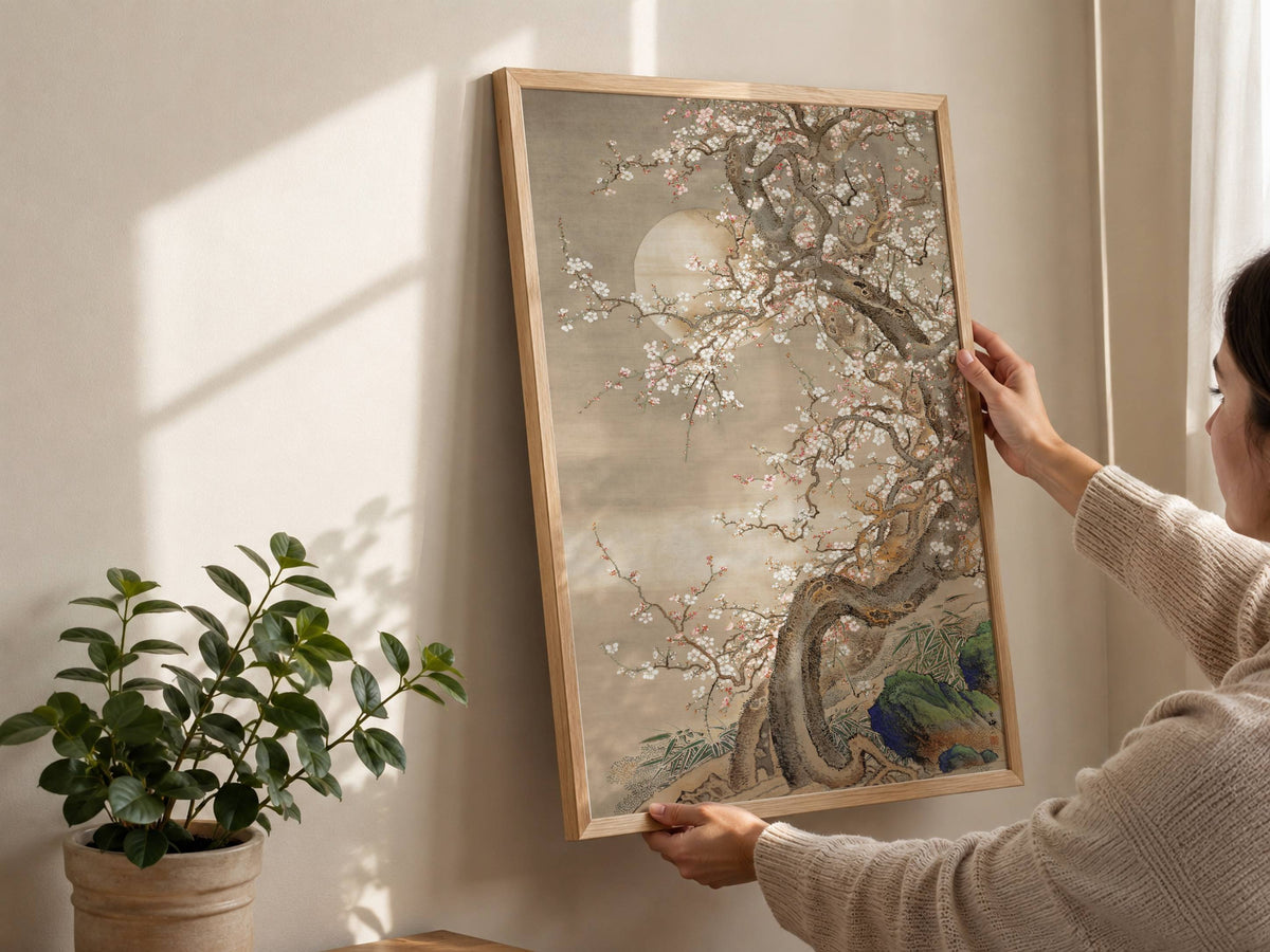 Cerisier en fleurs par une nuit de lune