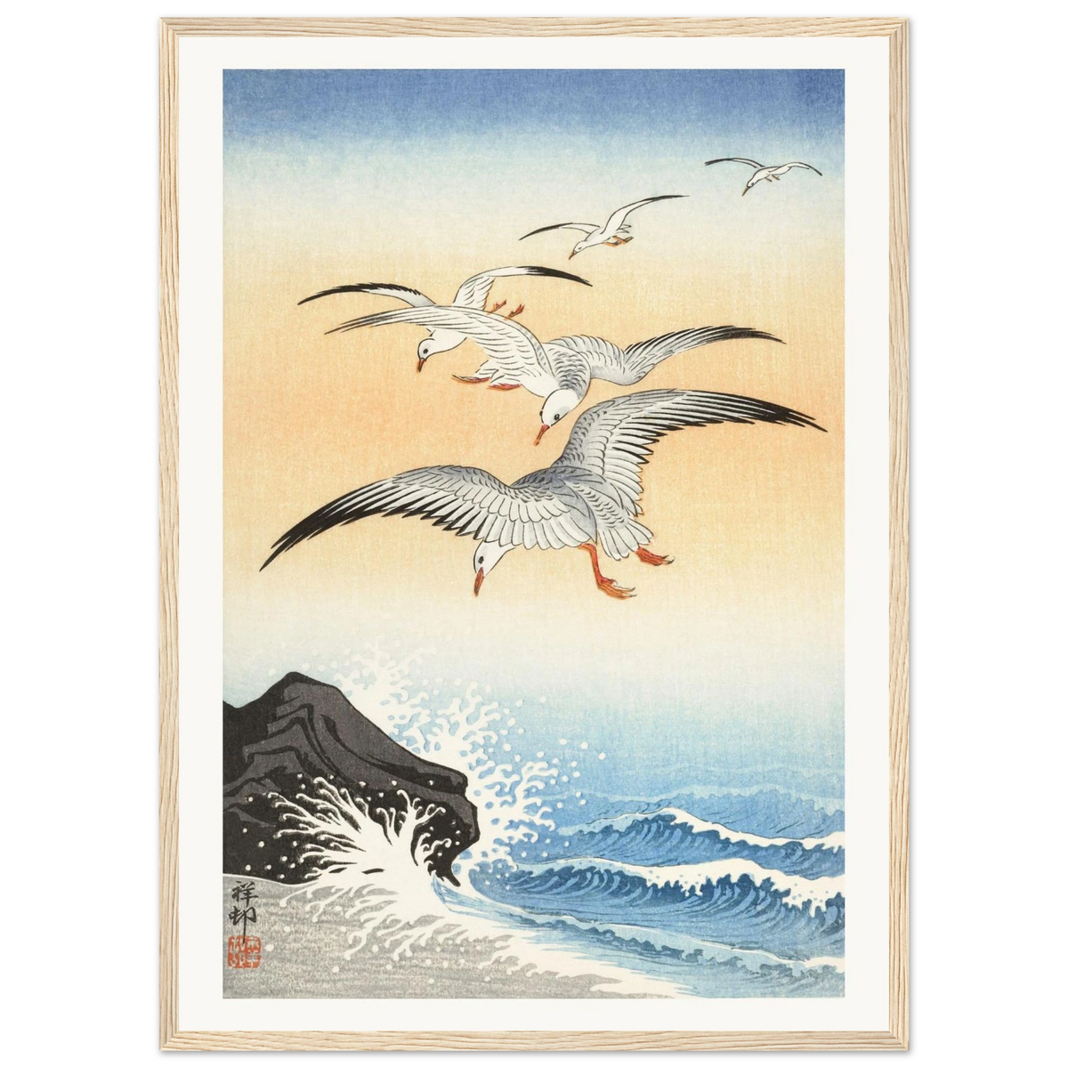 Estampe japonaise Cinq mouettes au-dessus des vagues — Ohara Koson, tirage encadré cadre bois | INKONAL